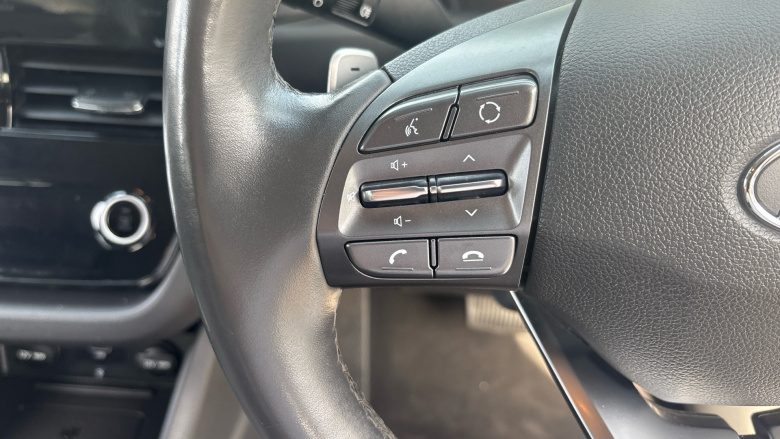 Hyundai IONIQ 1.6 GDi Hybrid Premium SE 5dr DCT Hybrid Hatchback